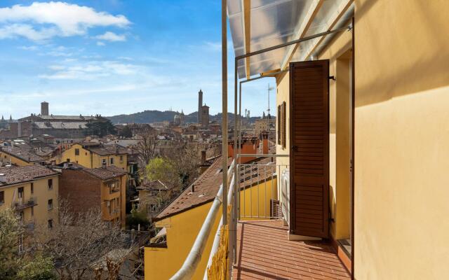 Irnerio Apartments - Black Widow by Wonderful Italy