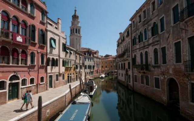 Venezia Apartments
