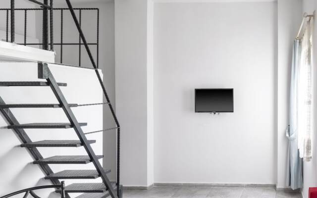 The Red Tent Suite 88