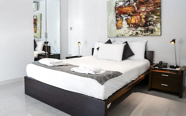 Pebbles Boutique Aparthotel
