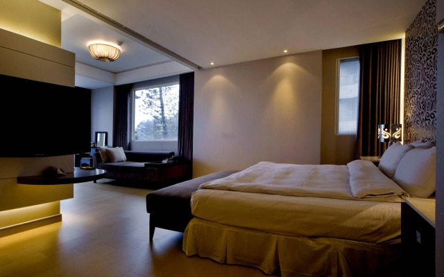 Spa Home Sun Moon Lake Luxury Lakeside Hotel