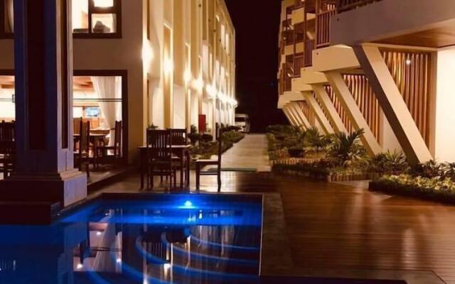 Ngapali Win Hotel