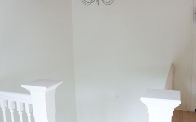 Laissez-faire Lounge on Magazine