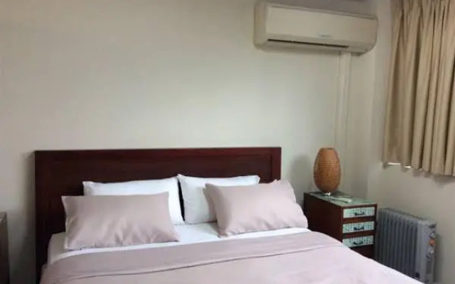 Bondi Breeze Apartment