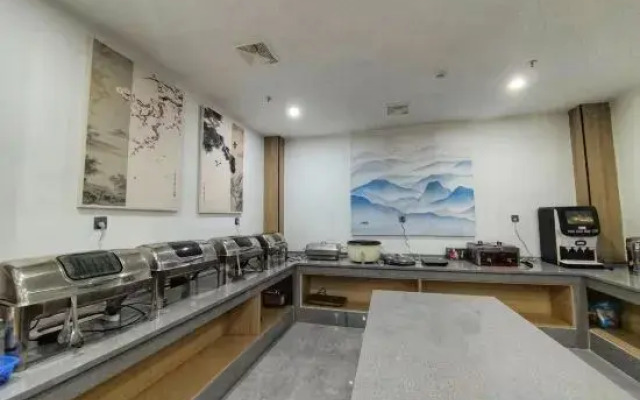 Daxin Yuexiang Biancheng Hotel