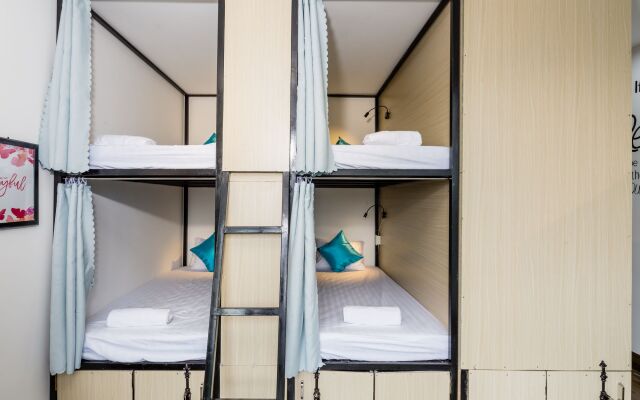 Fedora Hostel