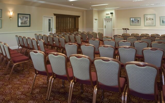 Holiday Inn Reading West by IHG