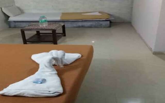 Room Maangta 100 - Andheri East