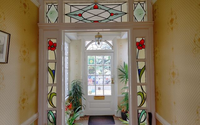 Holcombe House