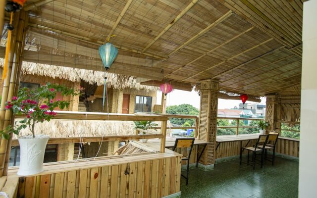 Hang Mua Bamboo Homestay