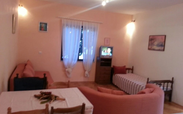 Zvone - 50 M From the sea - A4 Prizemlje