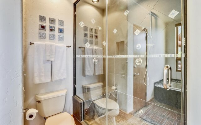 Waterwall House 5 Bedroom Home by Redawning