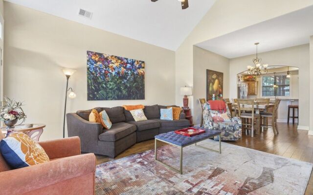 Luxury Penthouse Near Silver Dollar City