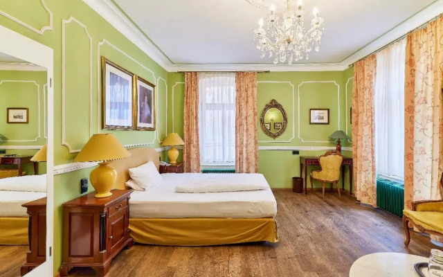 HIP Hotel