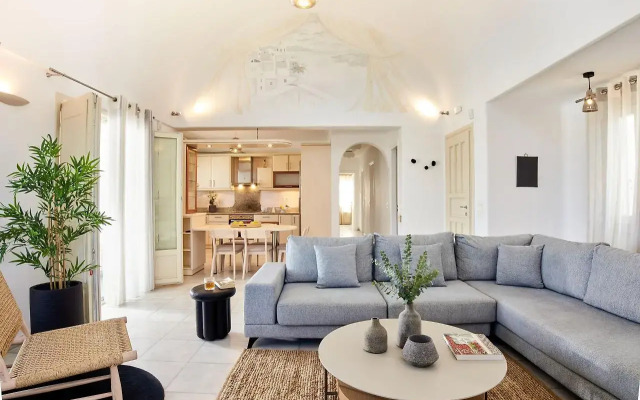 La Maison Luxurious Living