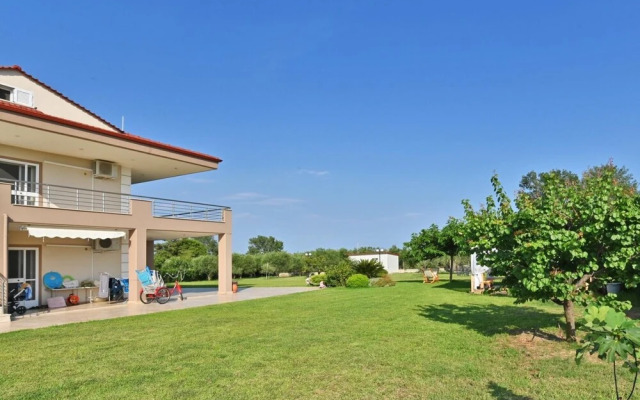 Villa Iris 2 By Travelpro Services