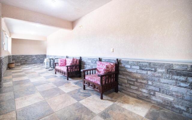 PENINSULA STAYS Business Hotel 2 CAMAS Matrimoniales