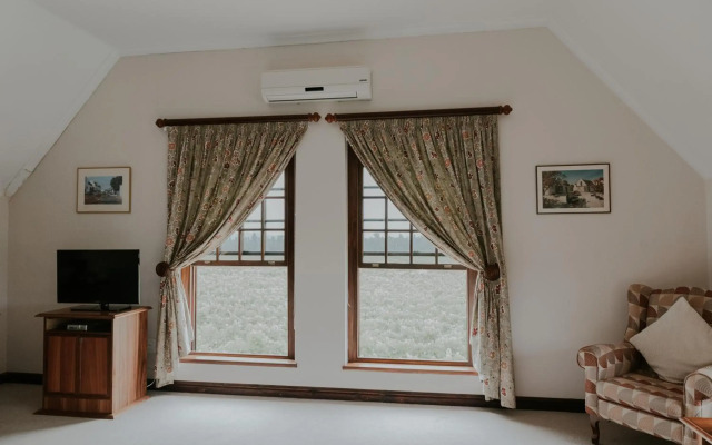 CANA Vineyard Guesthouse