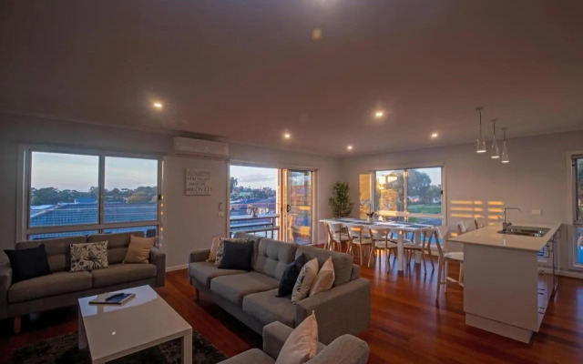 Grande Nisi Casa Cowes