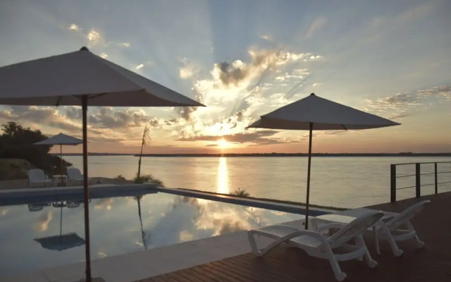 Howard Johnson Express Inn Ituzaingo