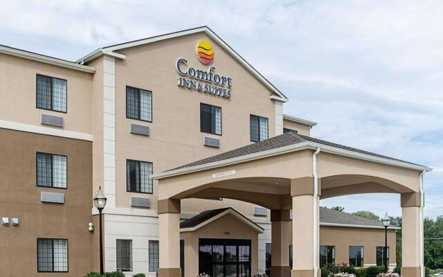 Comfort Inn & Suites Lawrence - University Area