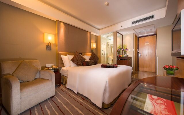Ramada Plaza Zhijiang Hotel