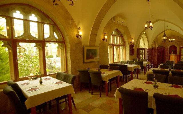 St. George’s Cathedral Pilgrim Guesthouse – Jerusalem