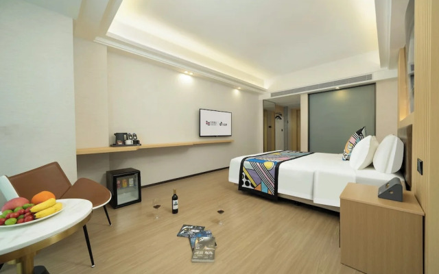 Yizhi X Hotel - Guangzhou Baiyun Airport