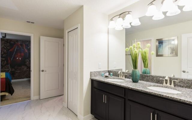 Champions Gate-9048sltstdjil 8 Bedroom Home