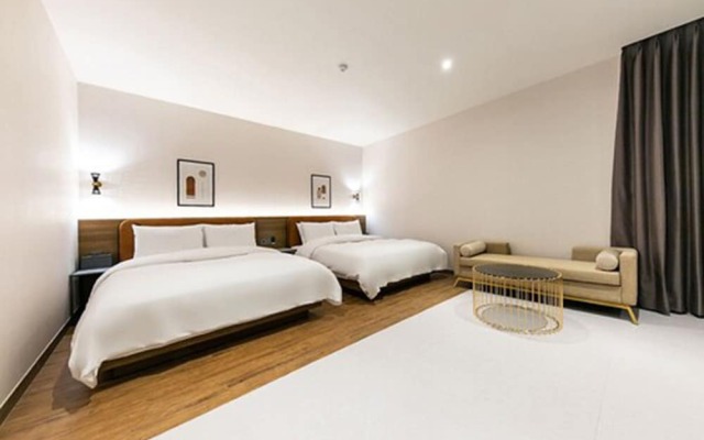 Hotel YaJa Masan Odong