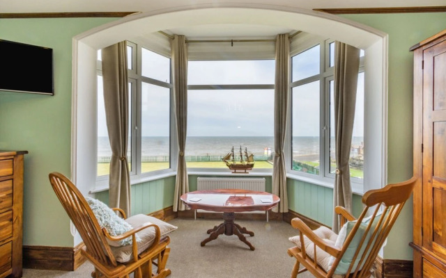 Beachside Apartment