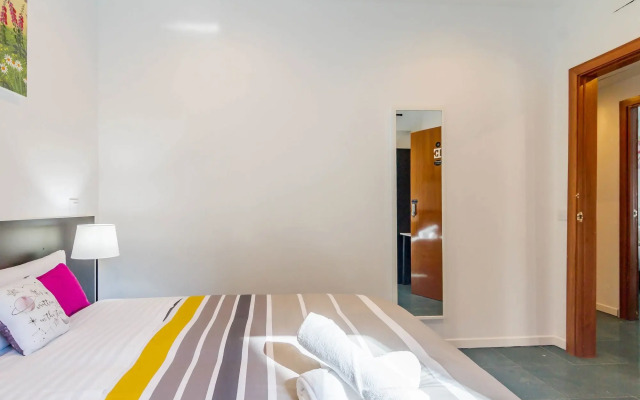 AYZ Javier Cabrini - Auto check-in property