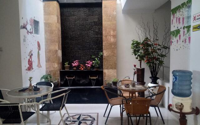 Chrissant Hotel