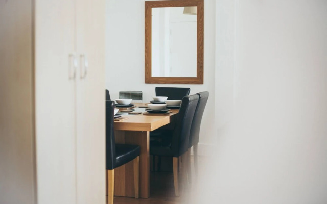 Henry Street - Apt 22