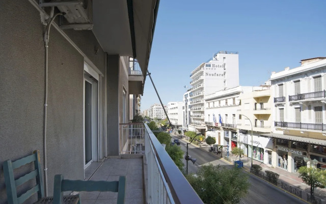 Baroness Apartment in Piraeus