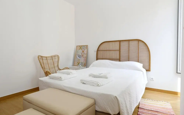 Z 03 - Bedroom 3 in Gil Vicente Guest Rooms
