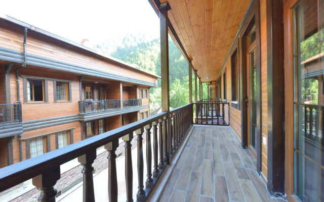 Hirande Otel