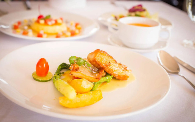 Cheathata Angkor Hotel