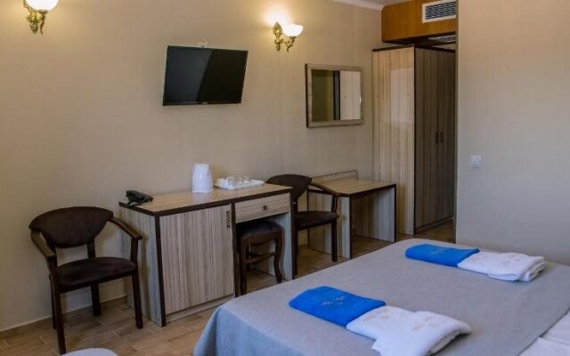 Hotel Aqua Villa