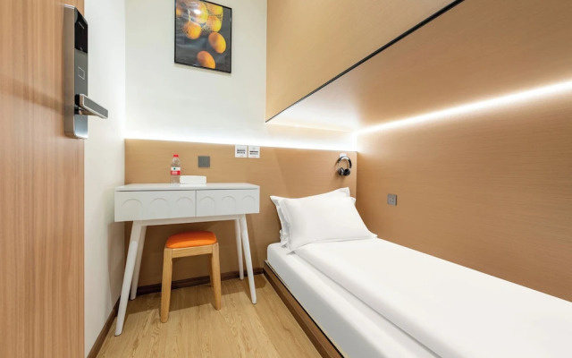 Lemon Hotel