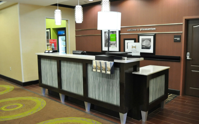 Hampton Inn Pleasanton