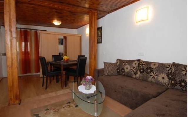 Alberto Apartment