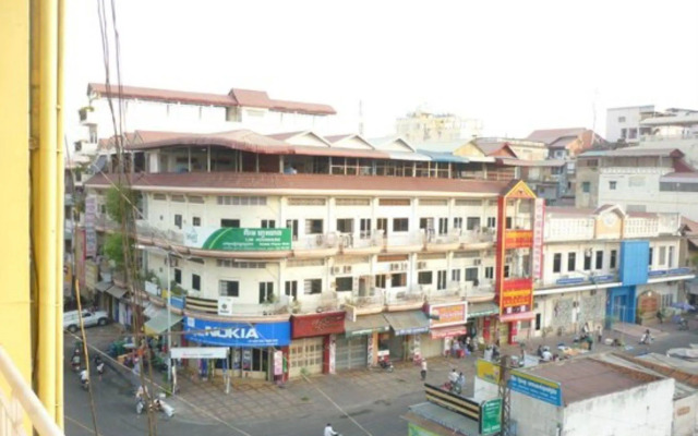 Golden River Palace Guesthouse