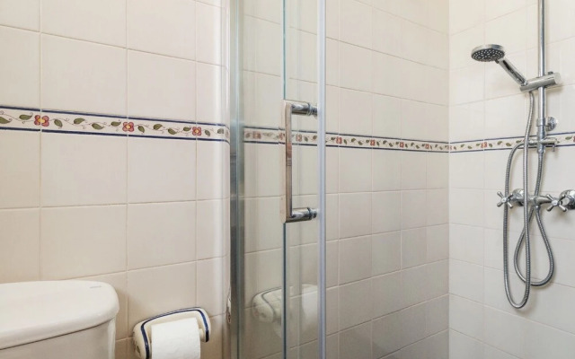 Villa Aroeira With Pool By Homing