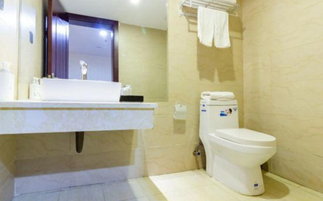Avis International Hotel