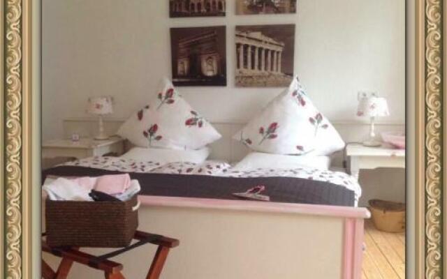 Momentmal - Die Andere Pension