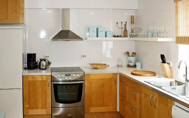 10 Person Holiday Home in Kjerstad