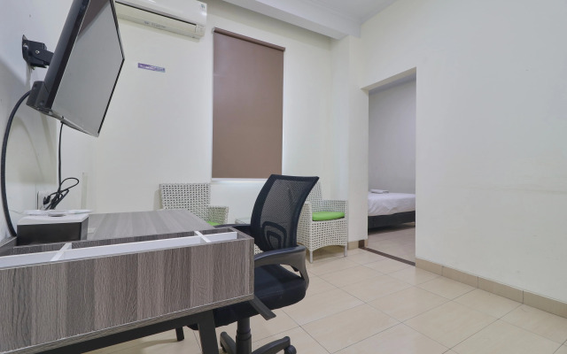 Aranis Hotel