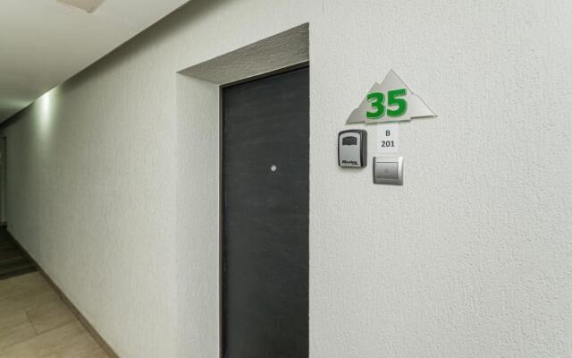 Pine Woods Apartment B35 in Silver Mountain