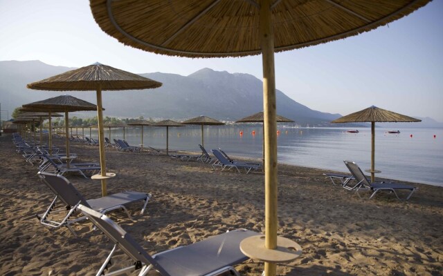 Paleros Beach Resort